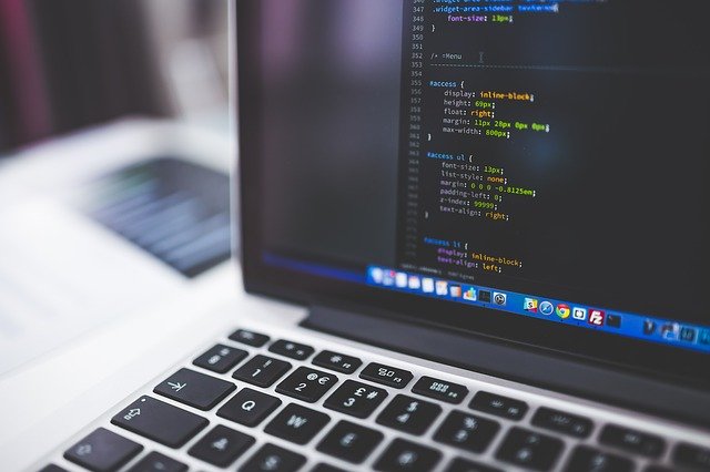 プログラミング的思考を日常で鍛える4つの方法とは?
